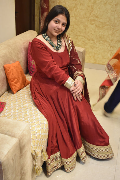 Sindoori Shobha – Crepe Double Flare Anarkali Set